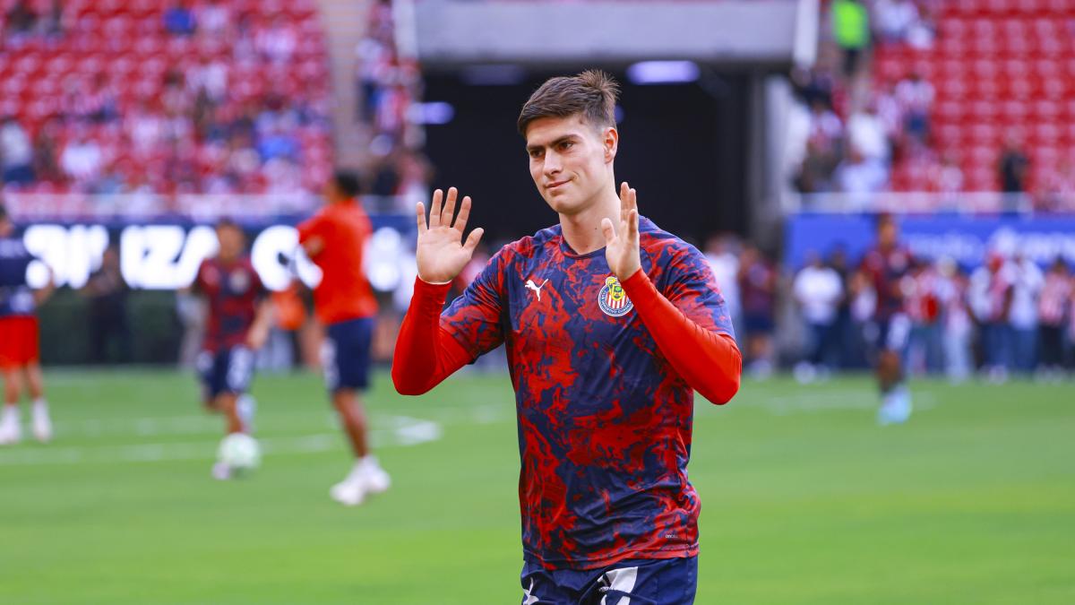 <![CDATA[¿Se va de Chivas? La 'Hormiga' González revela su plan para llegar a Europa pronto]]>