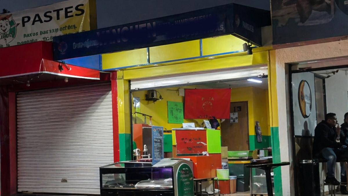 <![CDATA[Tiroteo en taquería de CDMX deja 5 heridos; hay 2 detenidos, uno de 16 años]]>