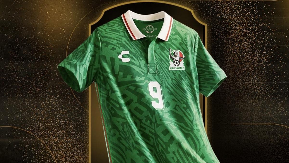 <![CDATA[¡De gala! Presentan jersey edición especial en homenaje a Hugo Sánchez]]>