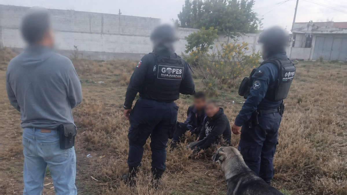 <![CDATA[Presuntos asaltantes terminan llorando; los salvan de ser linchados]]>