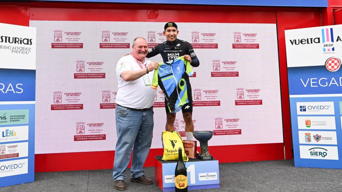 <![CDATA[Ciclismo mexicano deslumbra: Édgar Cadena gana etapa en la Vuelta a Asturias]]>