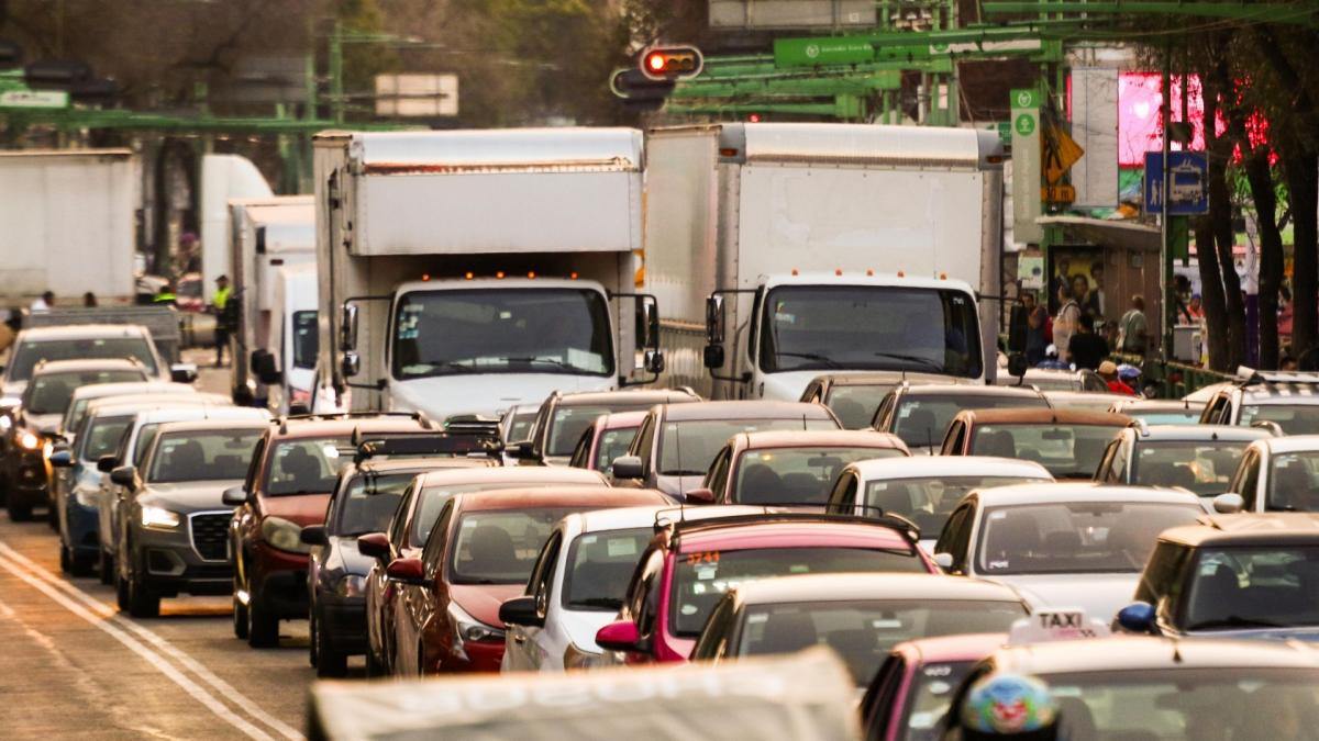 <![CDATA[Doble Hoy no Circula: estos automóviles se quedan en casa el domingo]]>