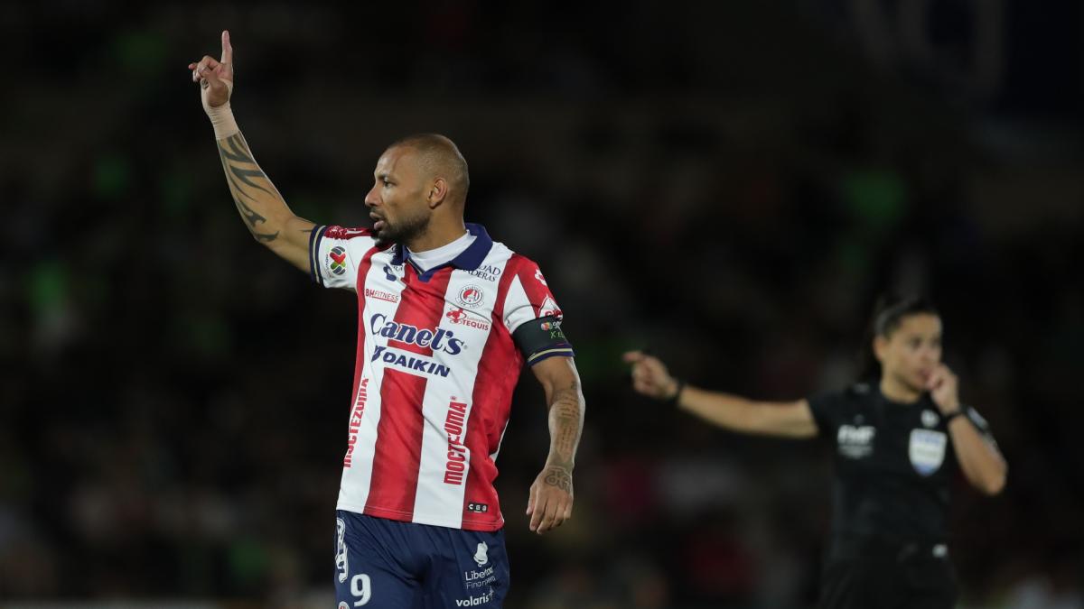 <![CDATA[Joao Pedro, bicampeón de goleo en Liga MX, lamenta fracaso del San Luis]]>