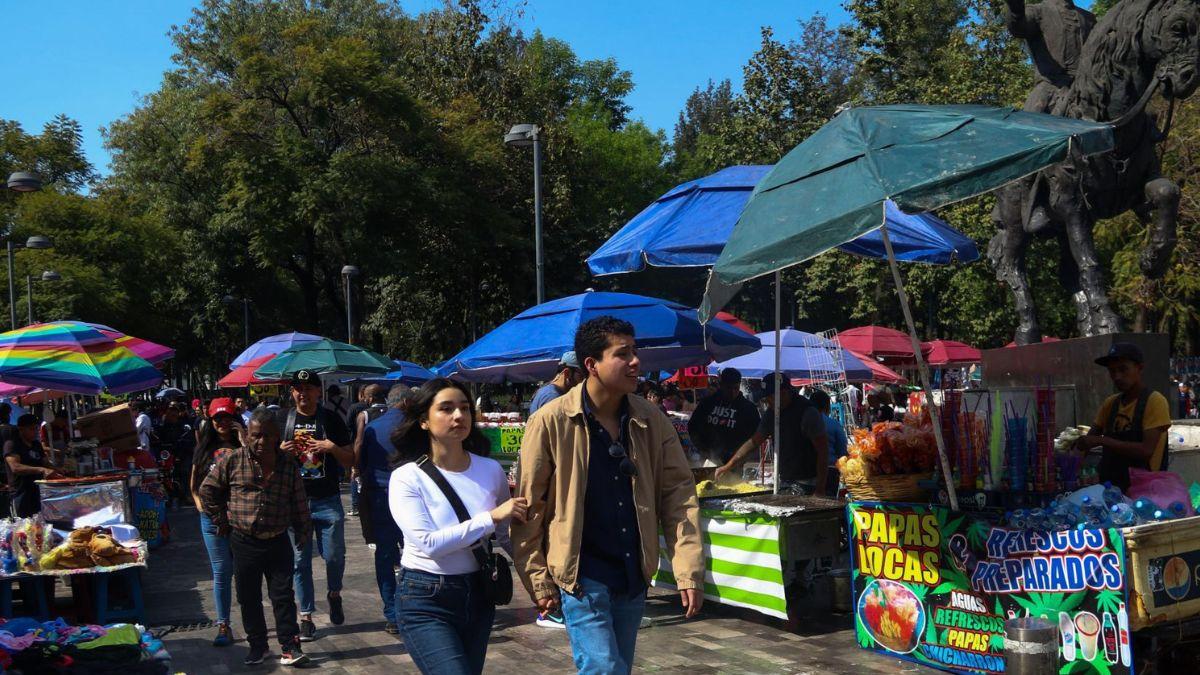 <![CDATA[El empleo informal predomina en el país, reporta el Inegi]]>