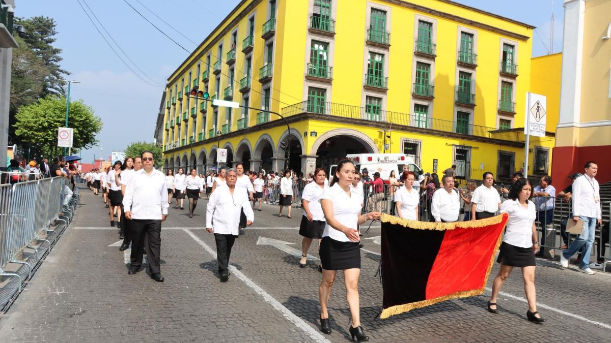 Más de 60 mil trabajadores desfilarán en Xalapa en medio de reclamos laborales y cortes viales — image 1