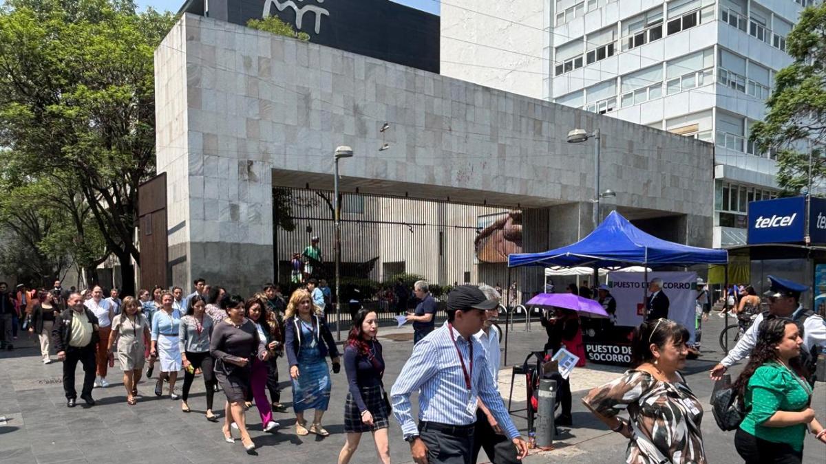 <![CDATA[Sismo de 5.6 sorprende a la Ciudad de México]]>