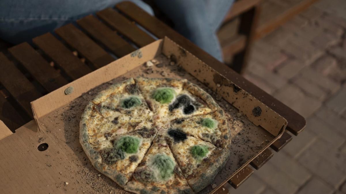 <![CDATA[Retiran pizzas congeladas por riesgo de salmonella y piden no consumirlas]]>