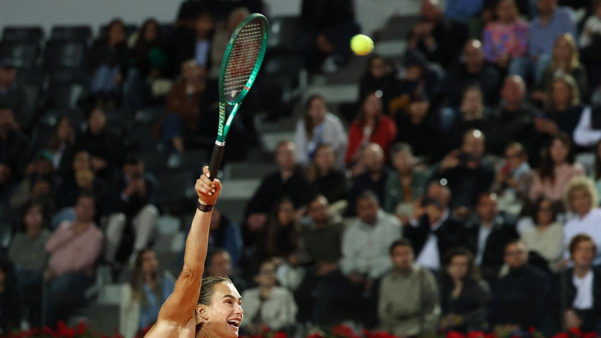<![CDATA[Aryna Sabalenka firme en Roma: debuta con victoria y asegura el liderato mundial]]>