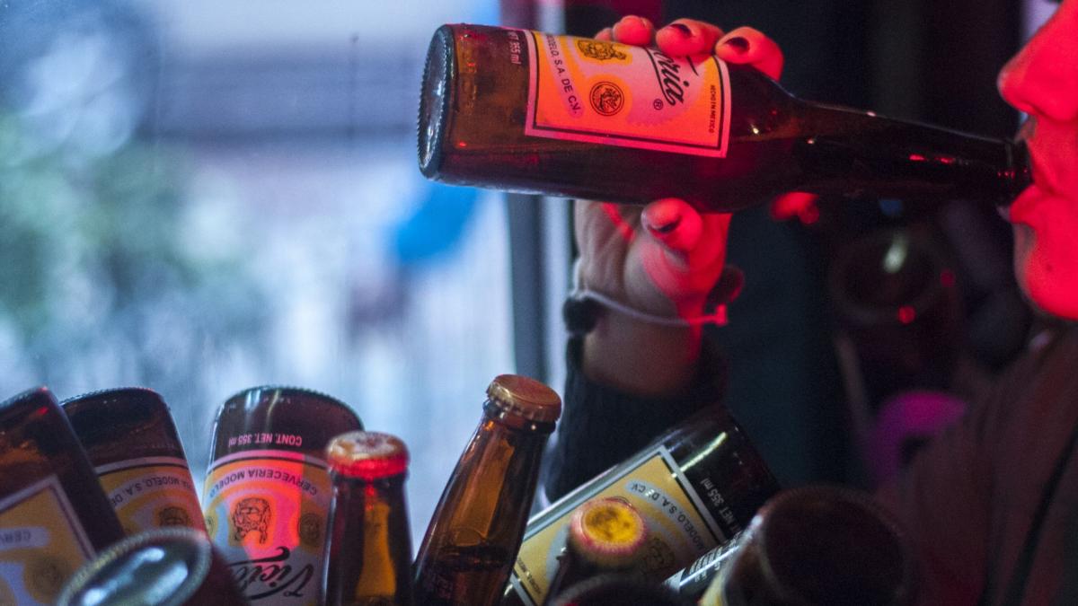 <![CDATA[Despliegan operativo en San Gregorio Atlapulco contra venta ilegal de alcohol]]>