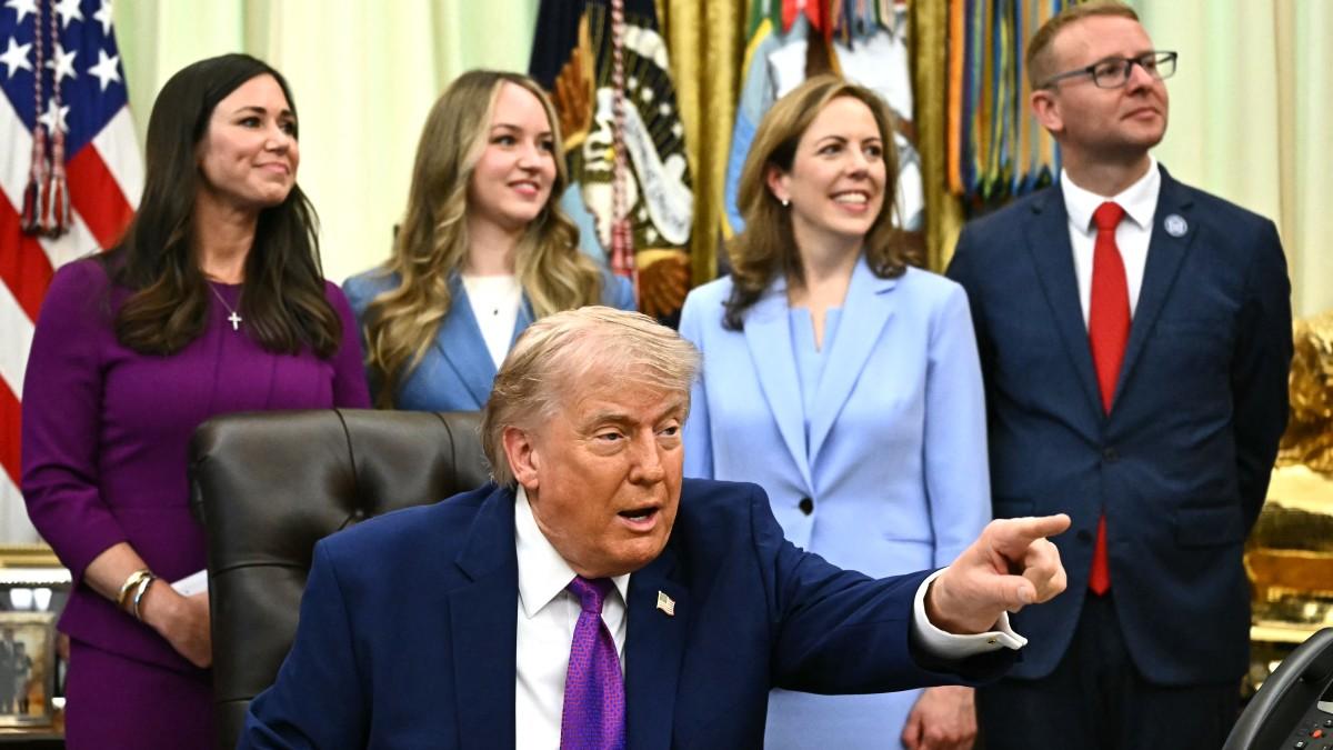 <![CDATA[Trump dice: tregua en Oriente Medio está en estado crítico tras rechazar plan de Irán]]>