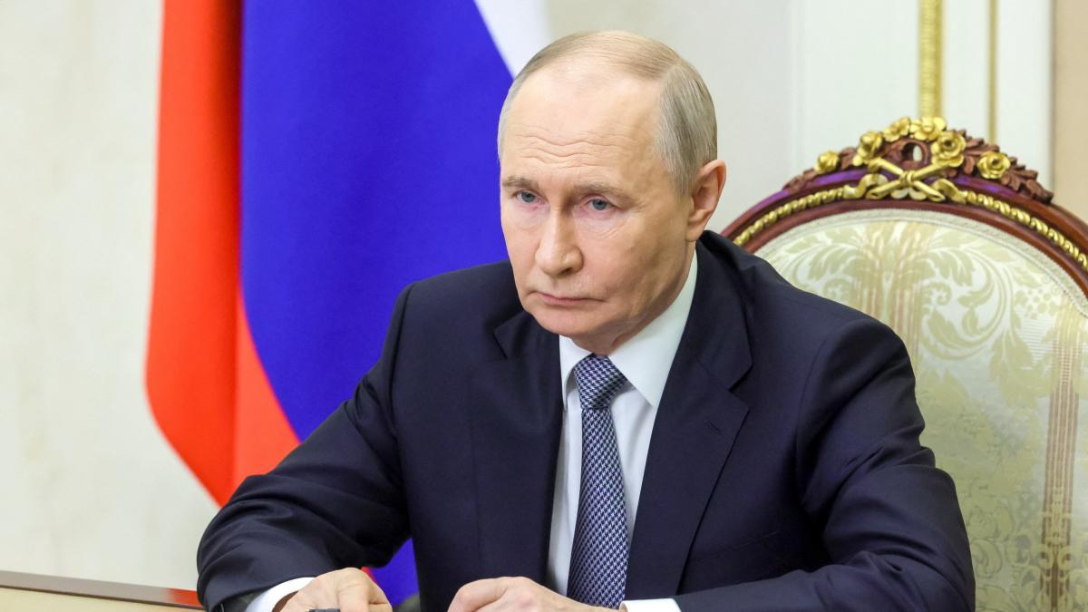 <![CDATA[Putin asegura que Rusia desplegará nuevo misil nuclear Sarmat este año]]>