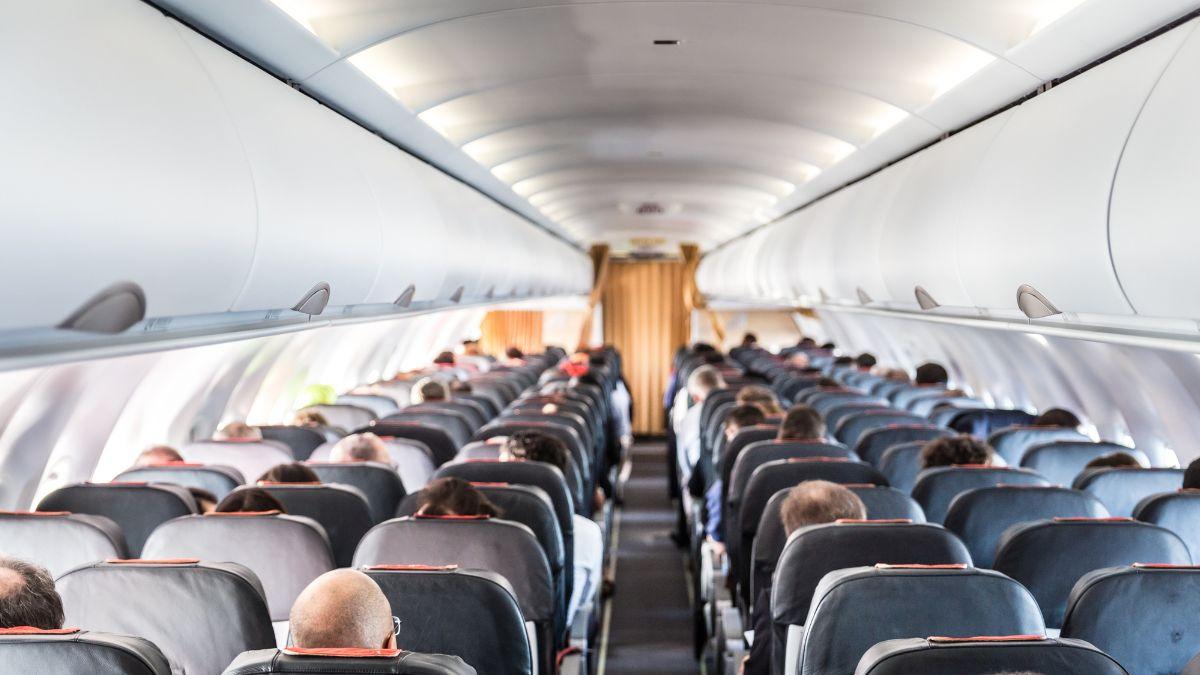 <![CDATA[¿Cuál es el asiento más seguro en un avión? Esto dicen los expertos]]>