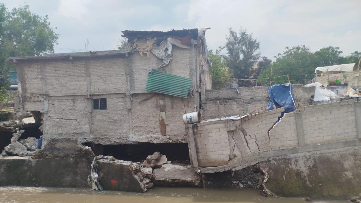 <![CDATA[Lluvias intensas dejan al borde del colapso a viviendas en Naucalpan]]>