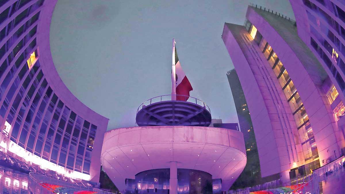 <![CDATA[Morena usa al Senado como pasarela política; ignora la Constitución]]>