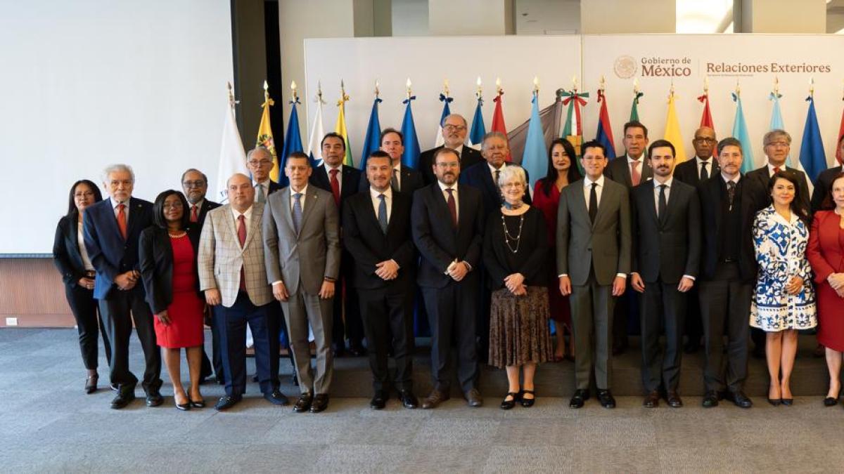 <![CDATA[Roberto Velasco se reúne con embajadores de América Latina y el Caribe]]>