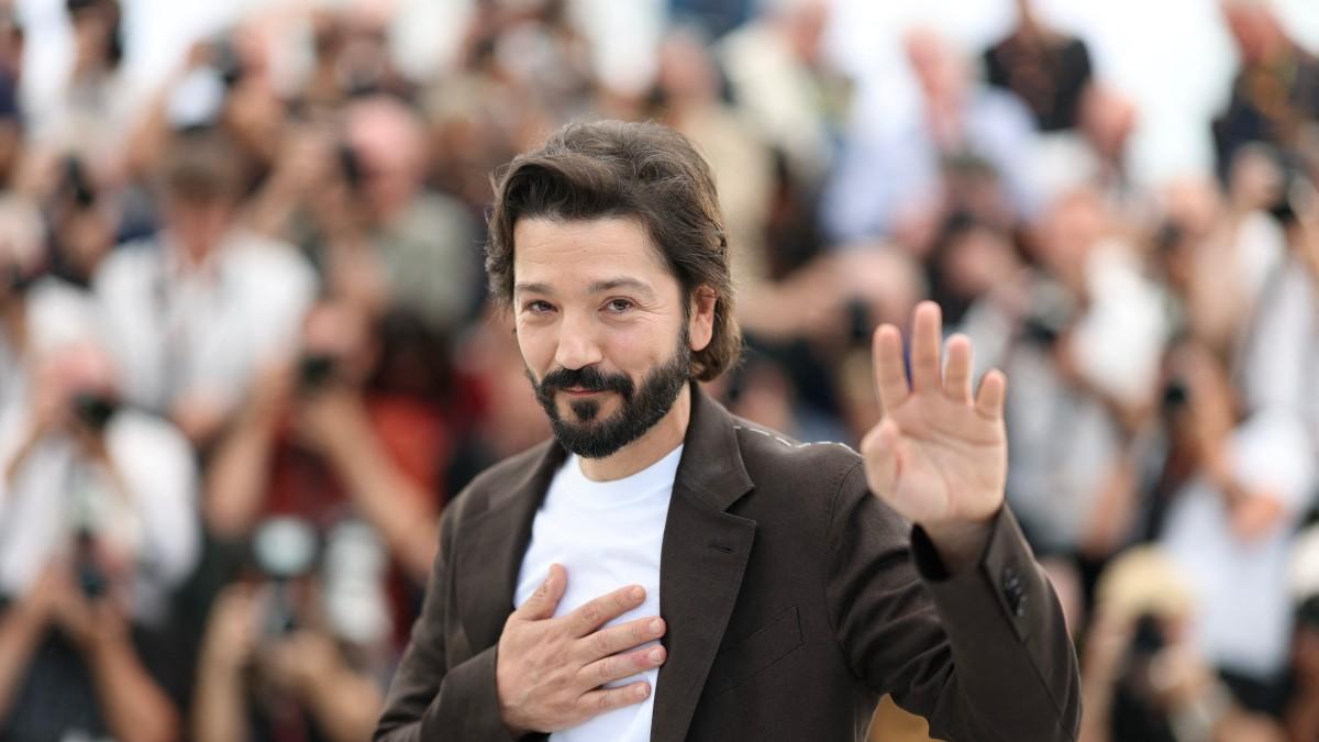 <![CDATA[Diego Luna recibe ovación en Cannes por 'Ceniza en la boca']]>