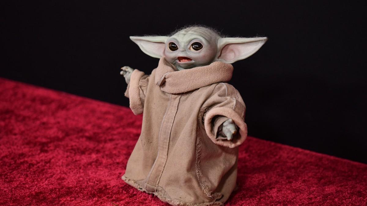 <![CDATA[Grogu conquista la alfombra roja en el estreno mundial de 'El Mandalorian y Grogu']]>