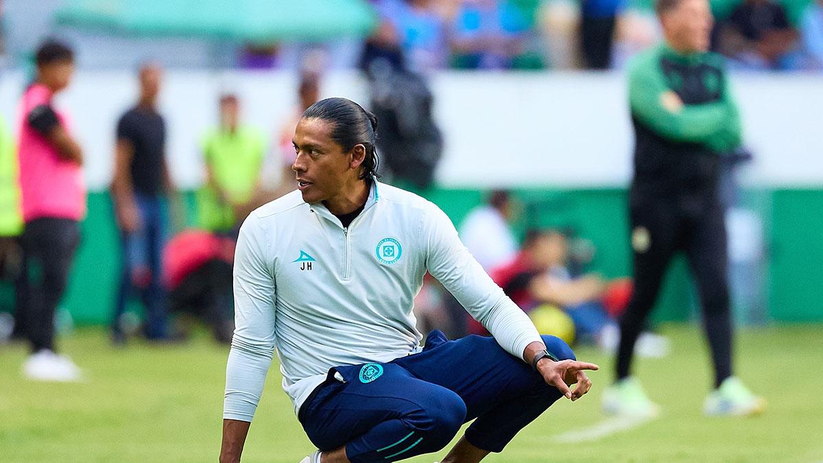 <![CDATA[Histórico de Cruz Azul no le veía pinta de técnico a Joel Huiqui]]>