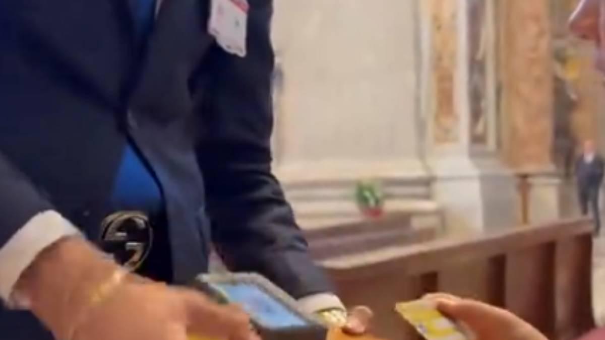 <![CDATA[El Vaticano entra a la era digital: ¿ahora aceptan limosnas con tarjeta?]]>