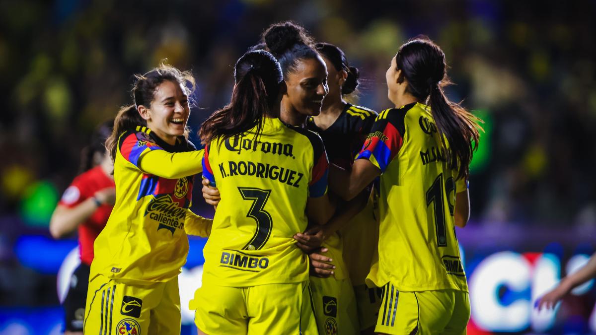 <![CDATA[América Femenil levanta histórico doblete con la Concacaf W]]>