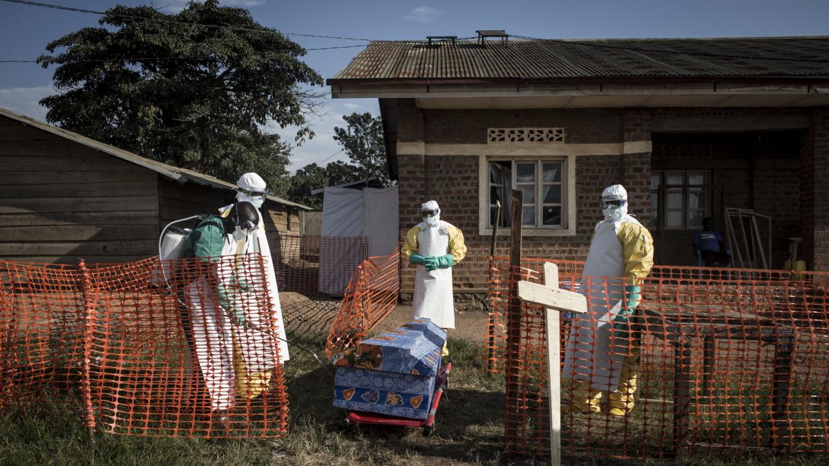 <![CDATA[Salud pide evitar viajes no esenciales a África por brote de Ébola]]>