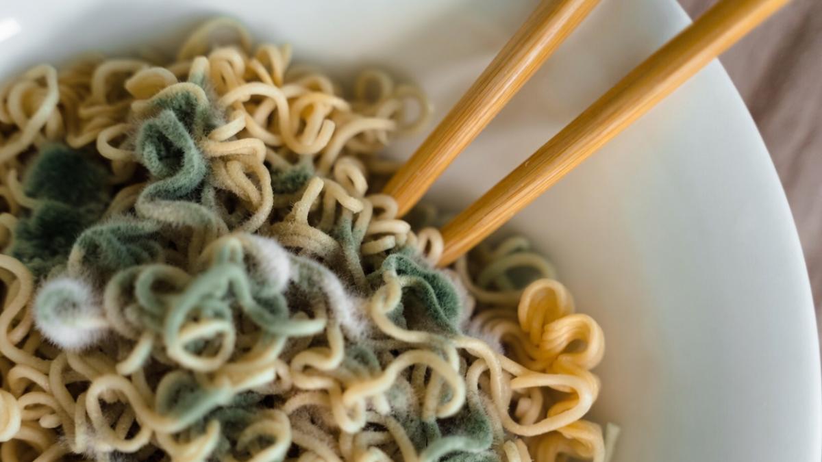 <![CDATA[Alerta sanitaria por FAMOSA sopa instantánea con posible contaminación]]>