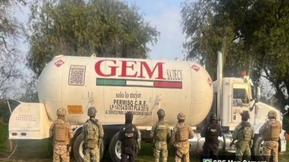<![CDATA[Semar apoya en aseguramiento de pipa de gas LP en Puebla]]>