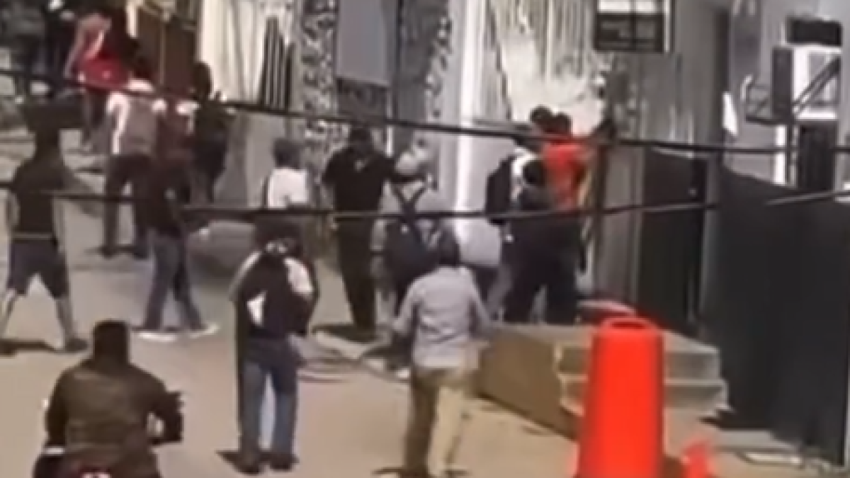 <![CDATA[Retienen a funcionarios durante protesta en Hidalgo]]>