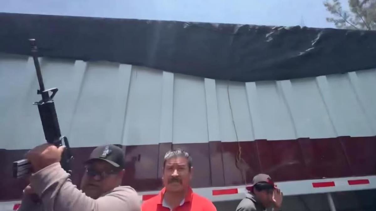 <![CDATA[La CNTE paraliza la burocracia en Oaxaca y reporta 11 maestros hospitalizados]]>