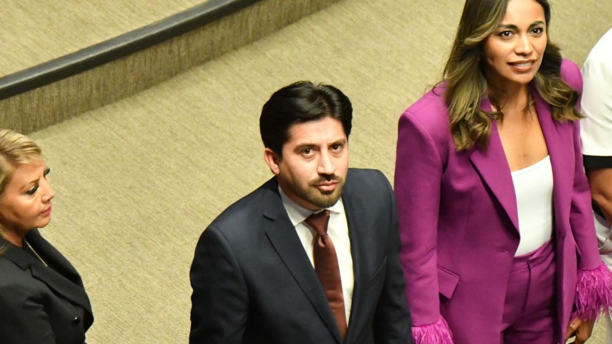 <![CDATA[Omar Alejandro López rinde protesta formal en el Senado como suplente de Enrique Inzunza]]>