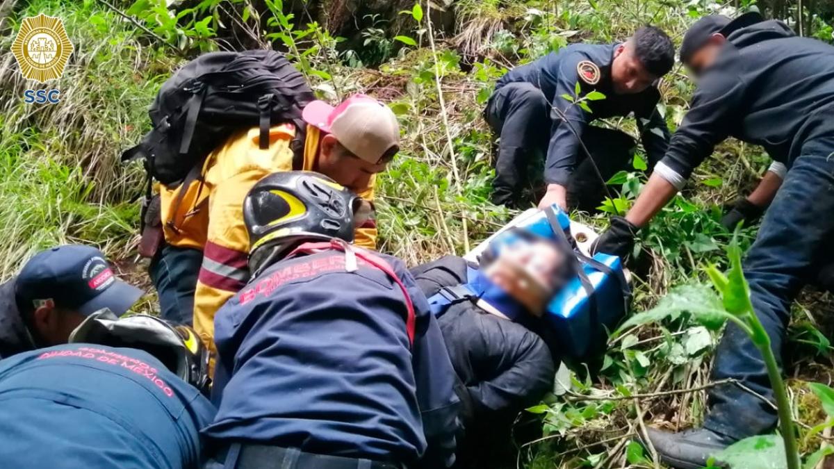 <![CDATA[Rescatan a senderista que cayó desde peñasco en el Pico del Águila]]>