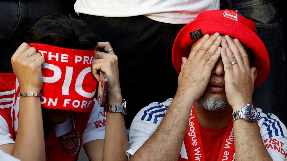 <![CDATA[¡Fracaso 'Gunner'! Arsenal extiende su maldición europea tras caer ante el PSG]]>