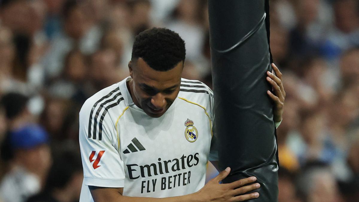 <![CDATA[Mbappé se va del PSG y llenan sus vitrinas; en Real Madrid acumula 'nadapletes']]>