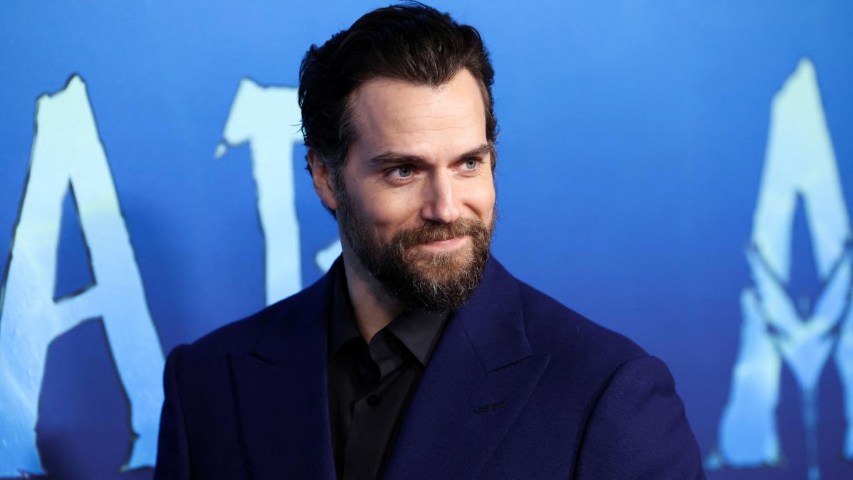 <![CDATA[¿Henry Cavill víctima de la maldición de Superman? Así luce hoy el actor]]>