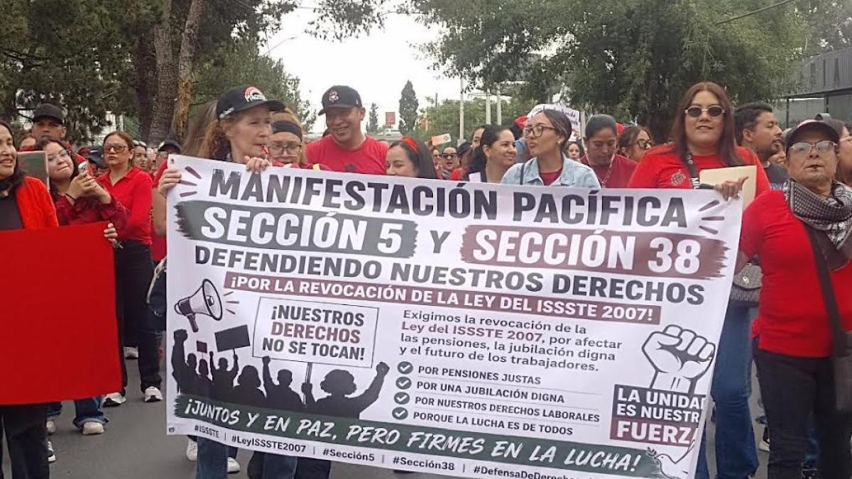 <![CDATA[Maestros de Coahuila se suman al paro de la CNTE]]>