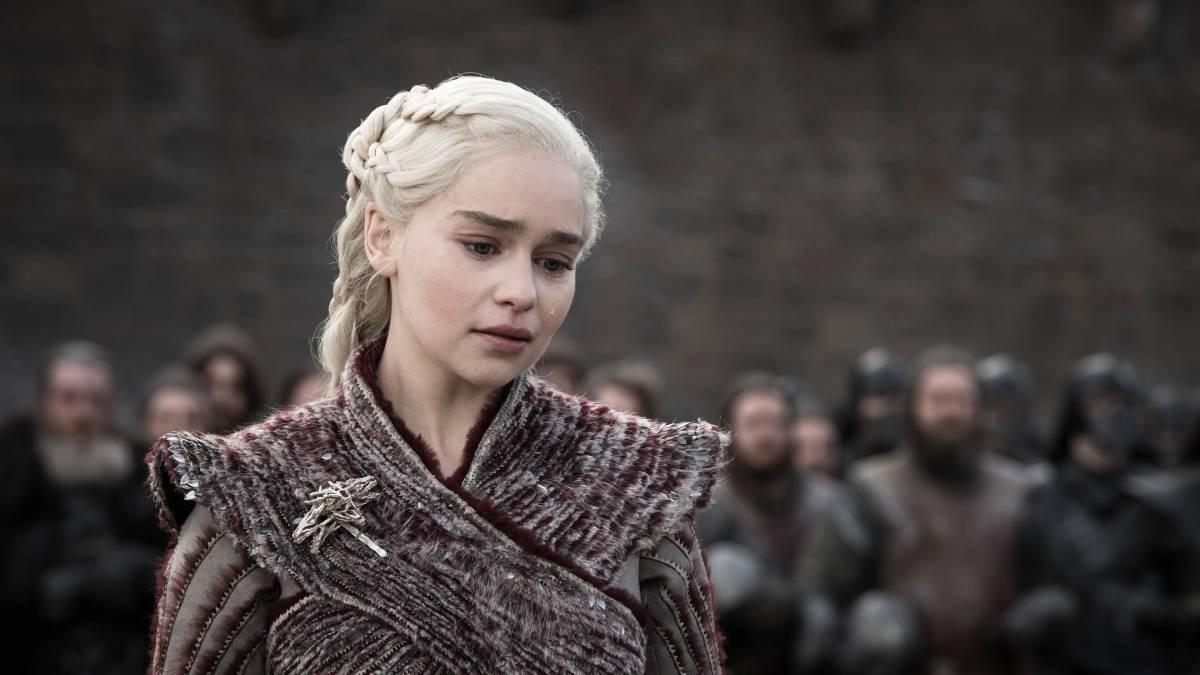 <![CDATA[Emilia Clarke relata su dura recuperación tras sufrir dos hemorragias cerebrales]]>