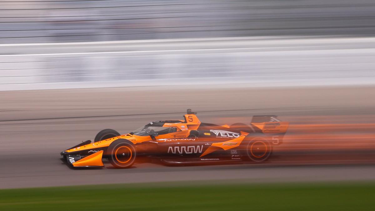<![CDATA[Pato O'Ward inicia con el pie derecho en Gateway; lidera primera práctica en IndyCar]]>