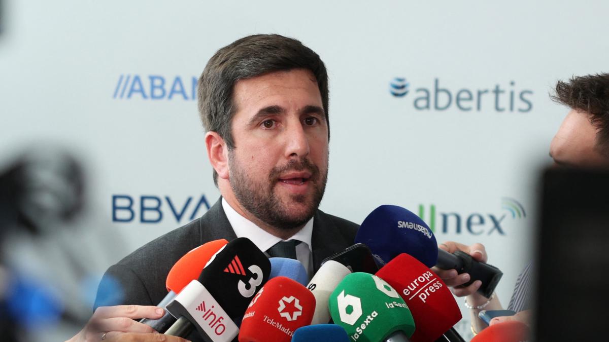 <![CDATA[Enrique Riquelme promete convencer a Klopp para llegar como entrenador del Real Madrid]]>