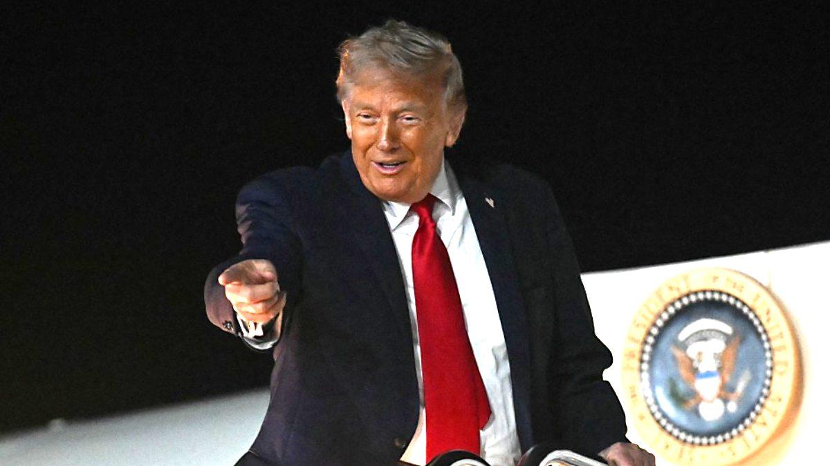 <![CDATA[Trump vislumbra acuerdo de paz con Irán en máximo t