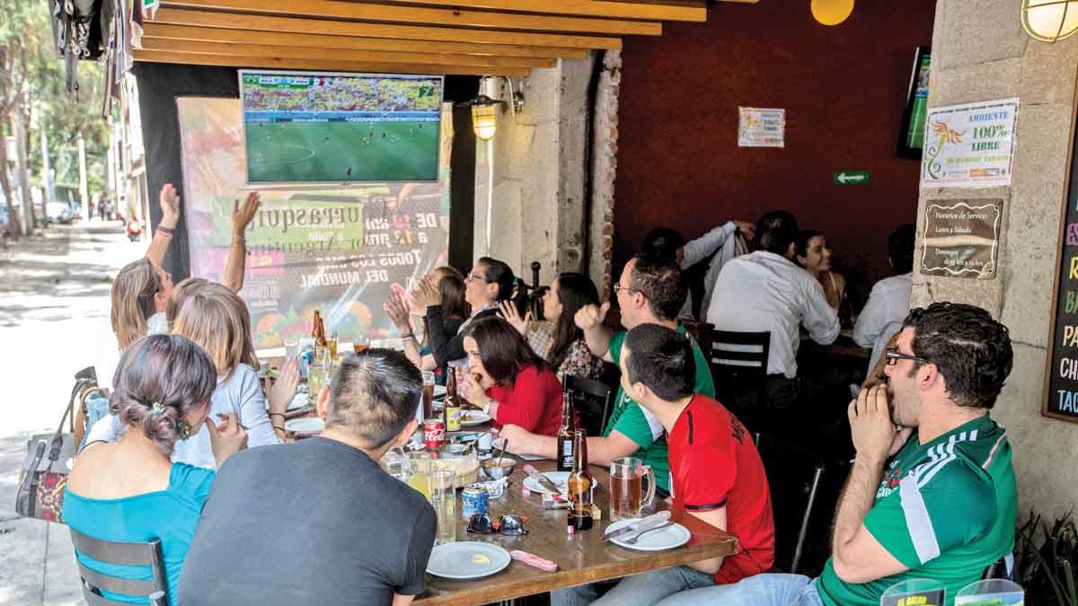 Amagan con multas a los restauranteros previo al arranque de