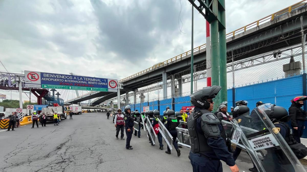 Cierran estaciones del Metro Línea 5 y 1 por manif