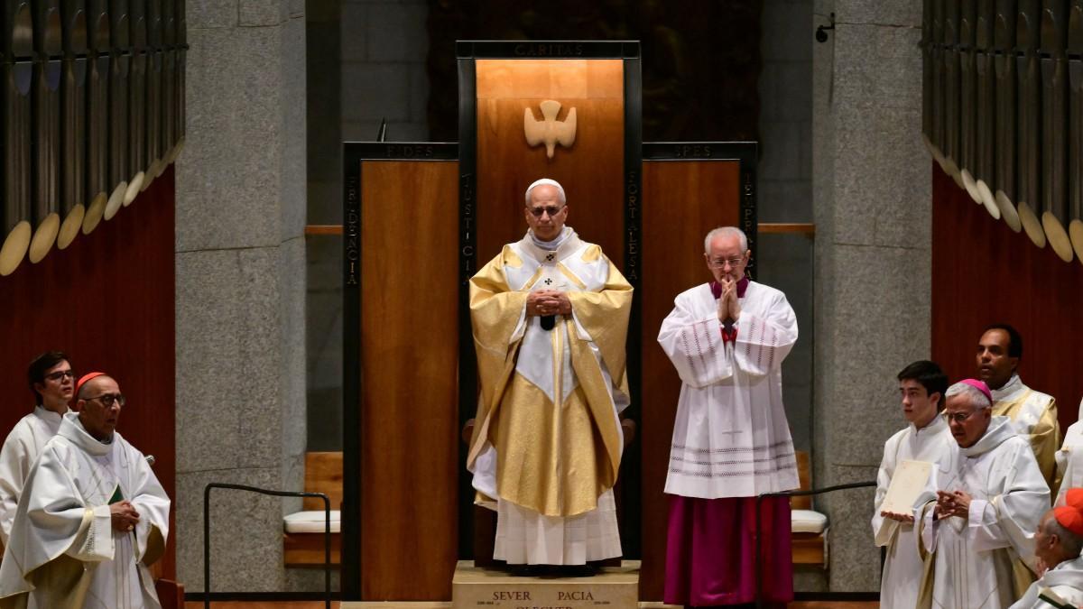 El papa León XIV llega a la Sagrada Familia de Barcelona par