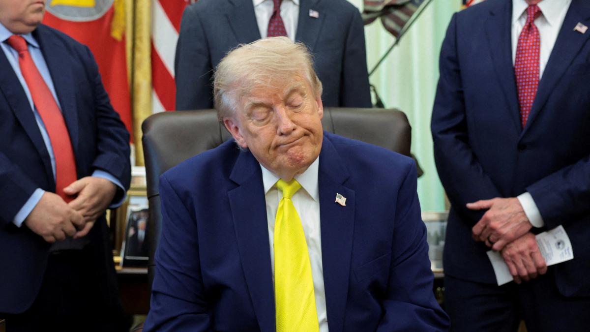 Trump minimiza repunte de la inflación pese al aum