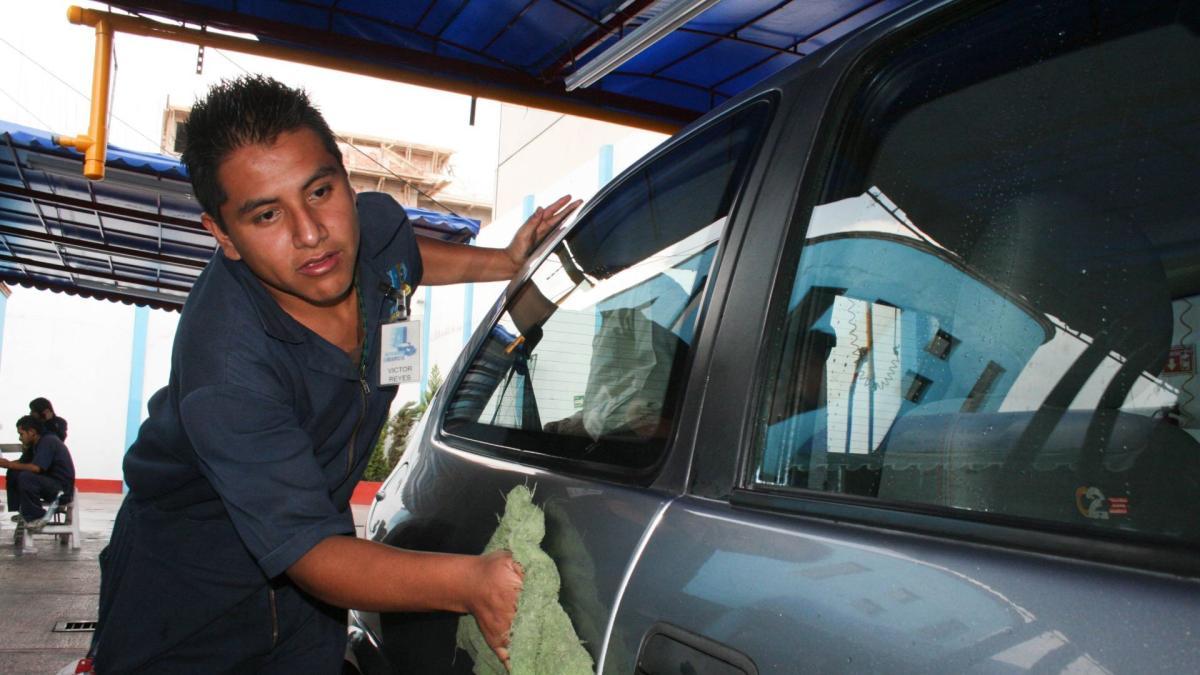 Proponen sancionar autolavados que operen de manera irregular