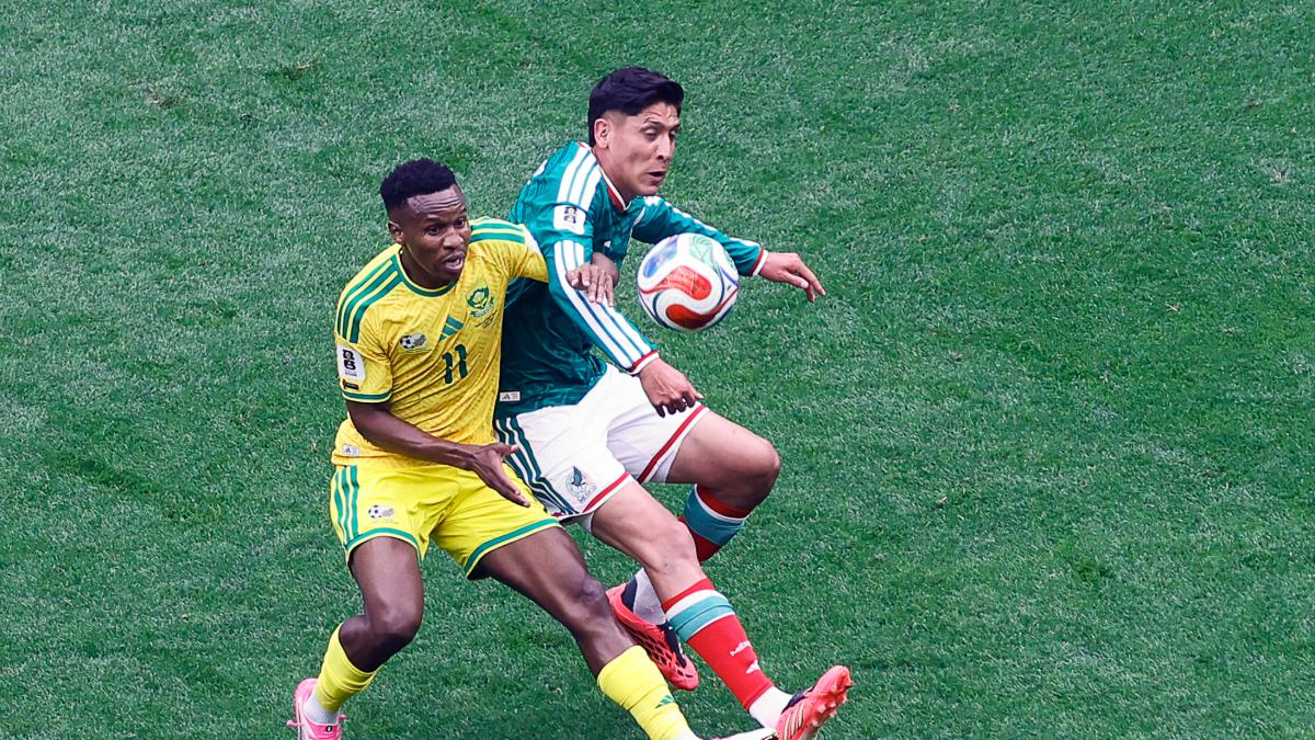 ¿Adiós al Mundial? El castigo de la FIFA que dejaría fuera a Themba Zwane tras agresión a Alvarado