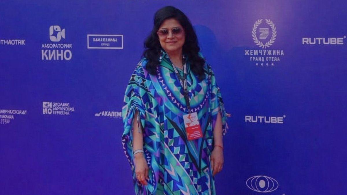 Victoria Ruffo recibe reconocimiento internacional en Rusia