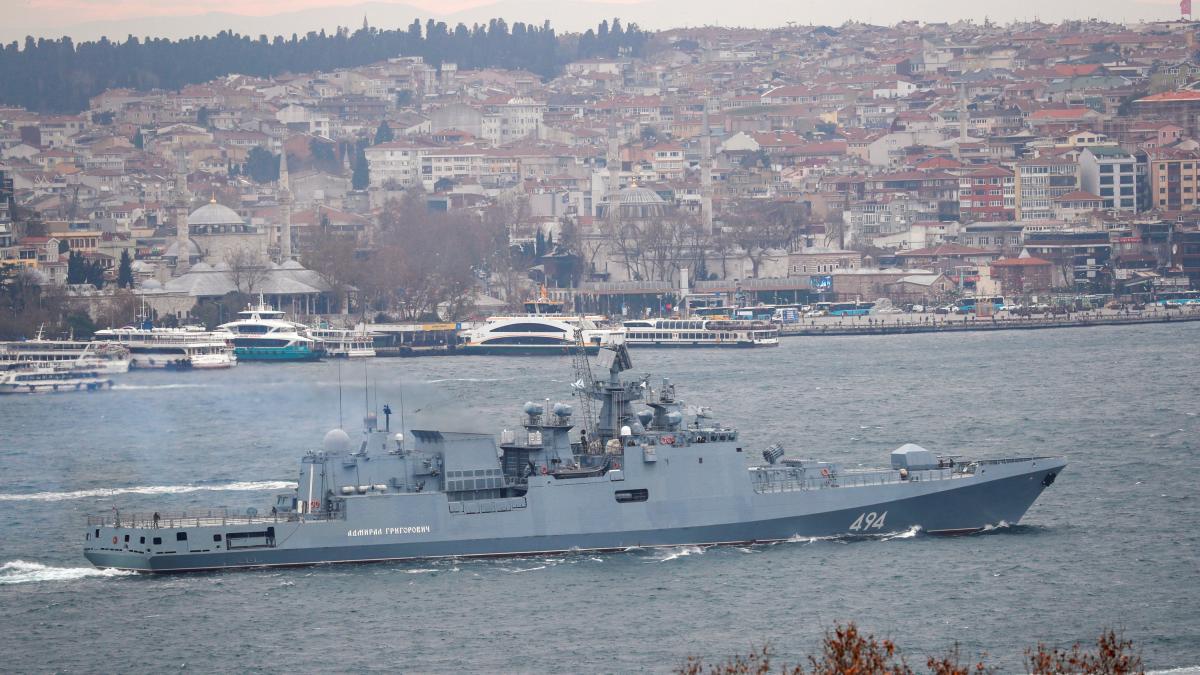 Buque ruso dispara contra yate británico en el canal de la Mancha