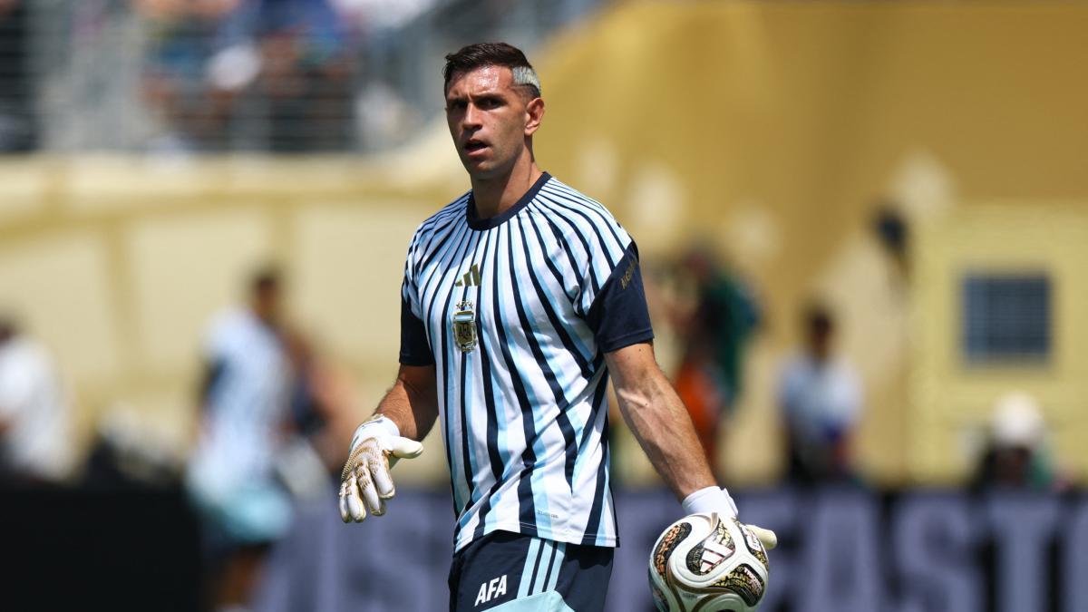Emiliano 'Dibu' Martínez amaga con retirarse de la Selección de Argentina tras perder el Mundial