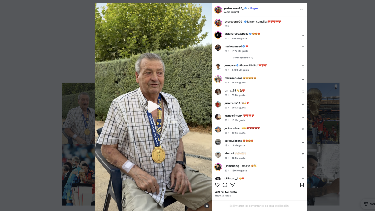 VIDEO: Pedro Porro regala su medalla del Mundial a su abuelo Antonio Sauceda: "Misión cumplida"