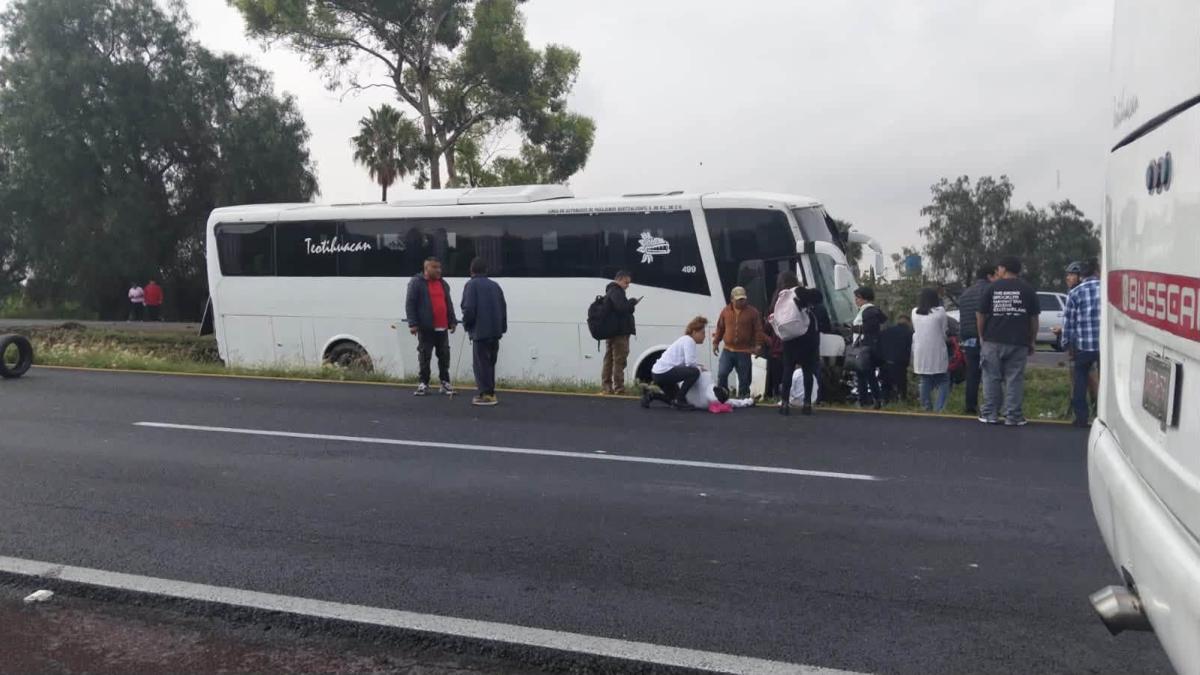 Bus Accident on Mexico-Pyramids Highway Leaves 11 Injured
